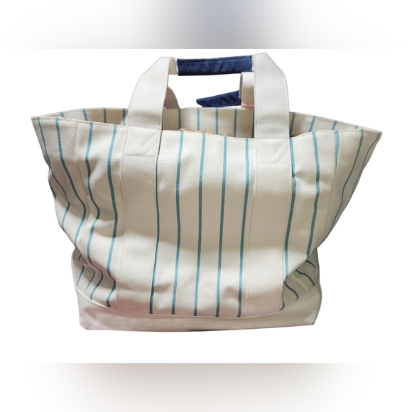 NWT Vineyard Vines, Pinstripe Heritage Tote​ - Picture 6 of 7
